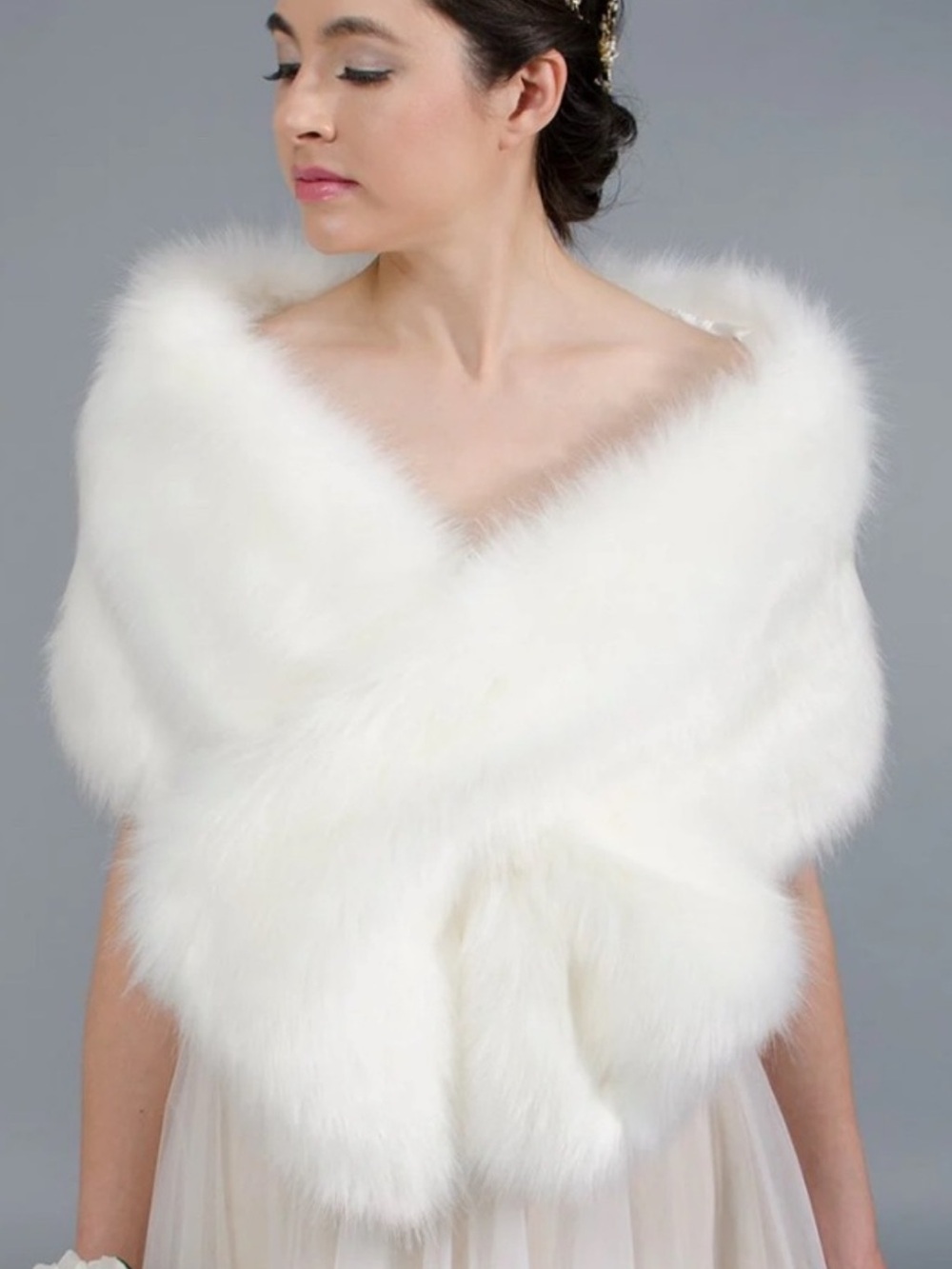 Tulip Bridal -White Faux Fur Bridal Shawl - Elegant Women’s Wrap